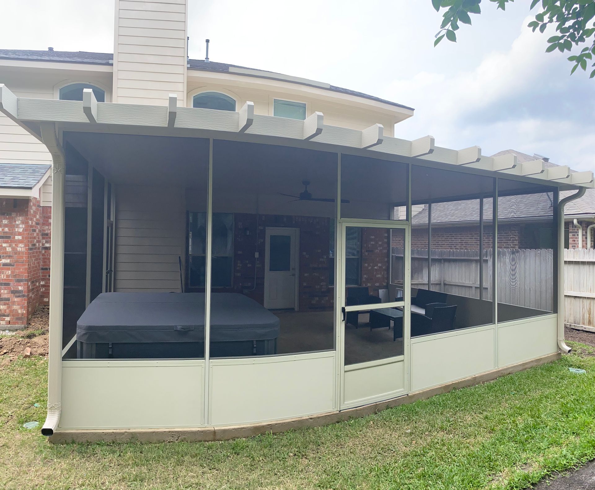 Screenroom Enclosures — Kool Covers project photo 11